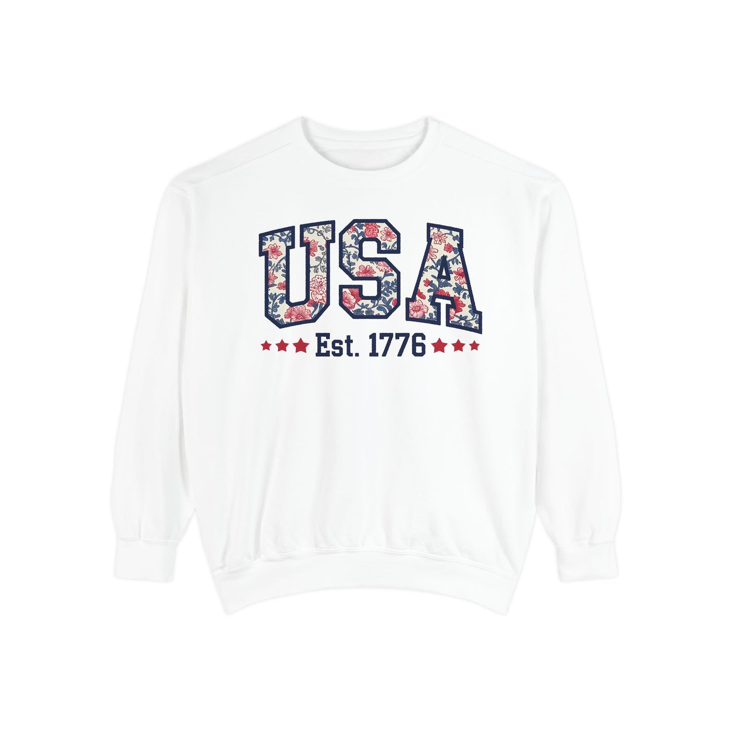 Patriotic Floral Sweatshirt, Cozy Top for July 4th, Unisex USA Jumper, Year-Round Comfort, Gift for Friends and Family, Casual Wear, Red