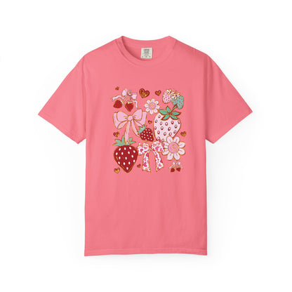 Strawberry Bows T-shirt, Red Berry Tee, Fruit Graphic Shirt, Cute Summer Top, Gift for Her
