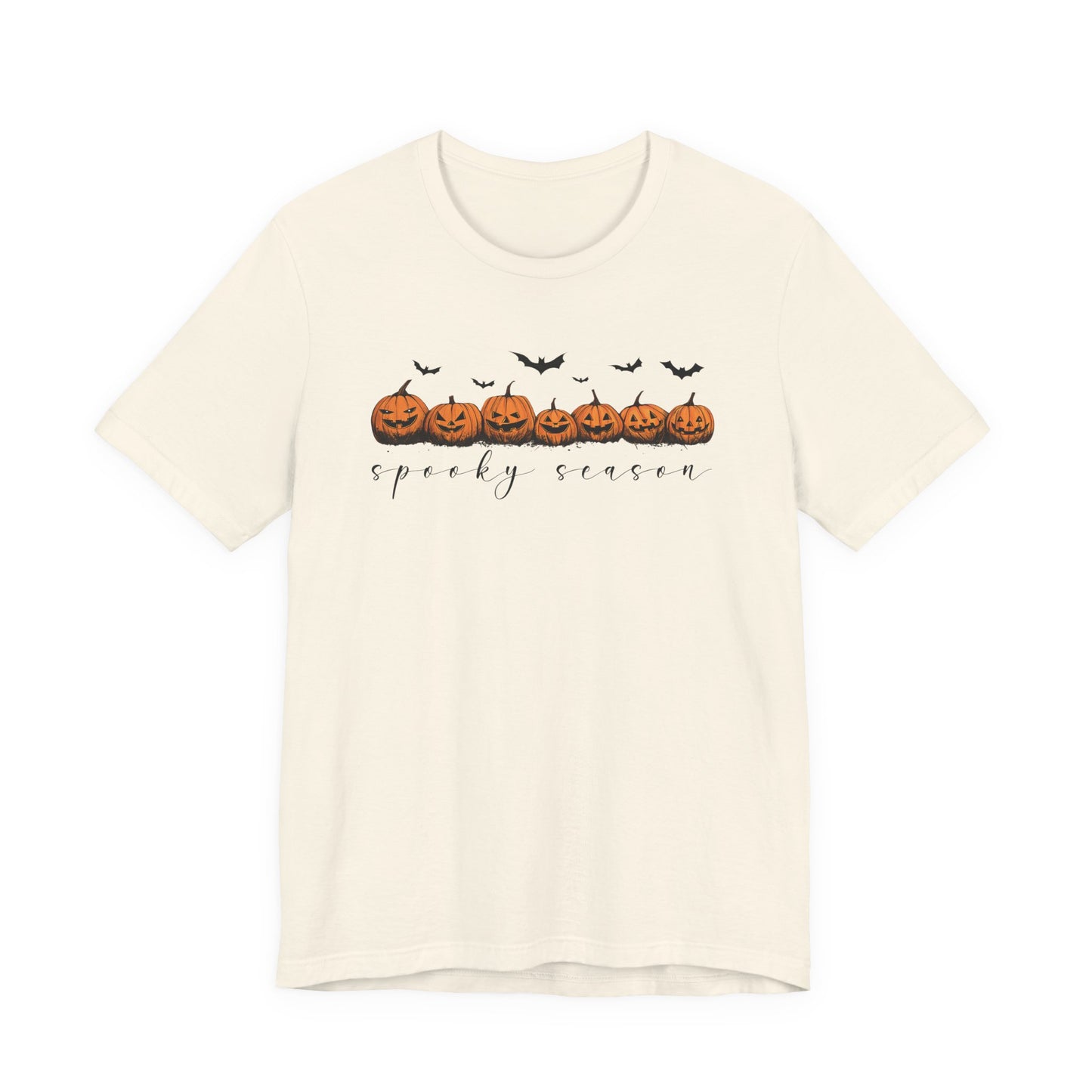 Spooky Season T-Shirt Cute Jack o Lantern and Bats Halloween Graphic Tee for Women, Fall Pumpkin Patch Shirt, Kawaii Spooky Aesthetic Top