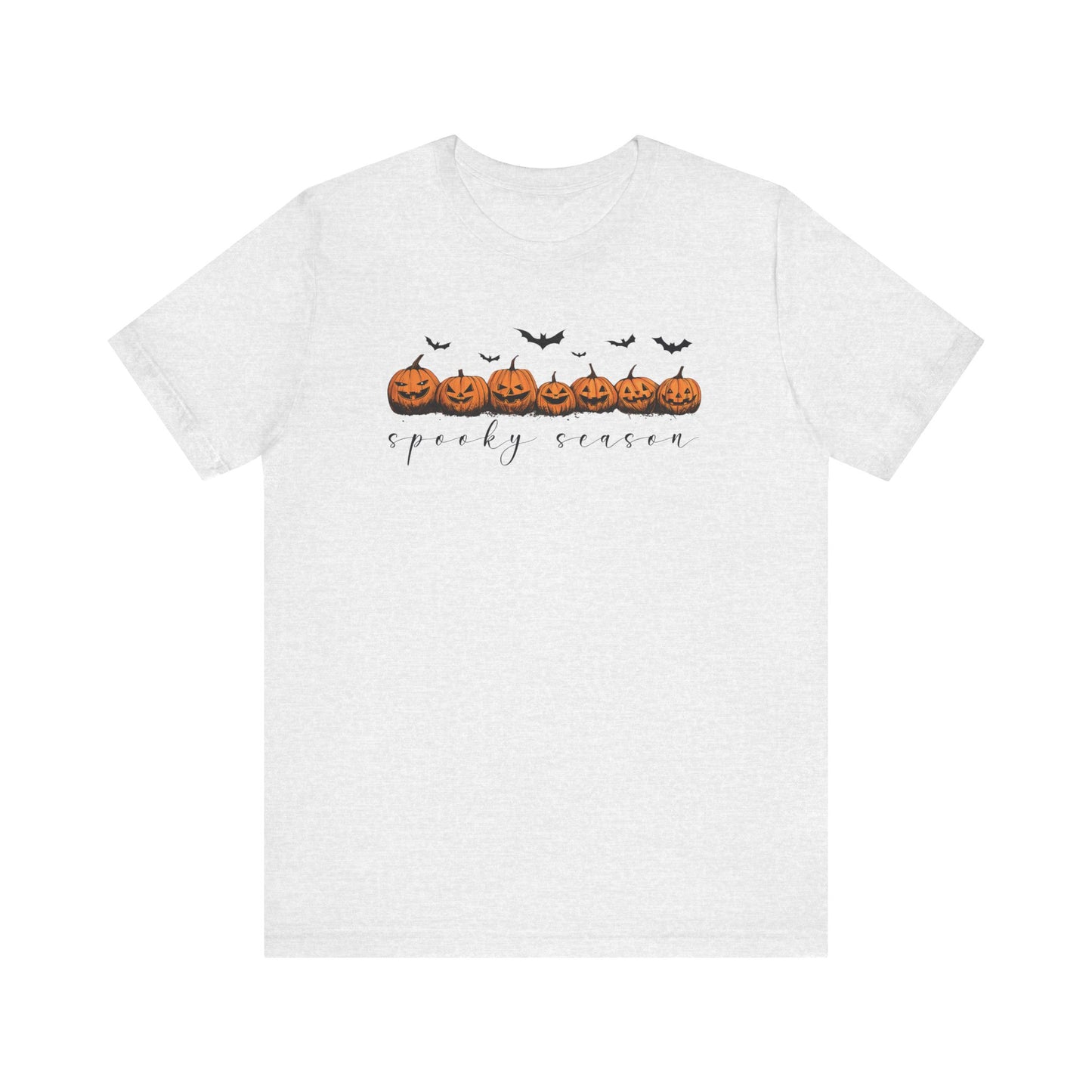 Spooky Season T-Shirt Cute Jack o Lantern and Bats Halloween Graphic Tee for Women, Fall Pumpkin Patch Shirt, Kawaii Spooky Aesthetic Top